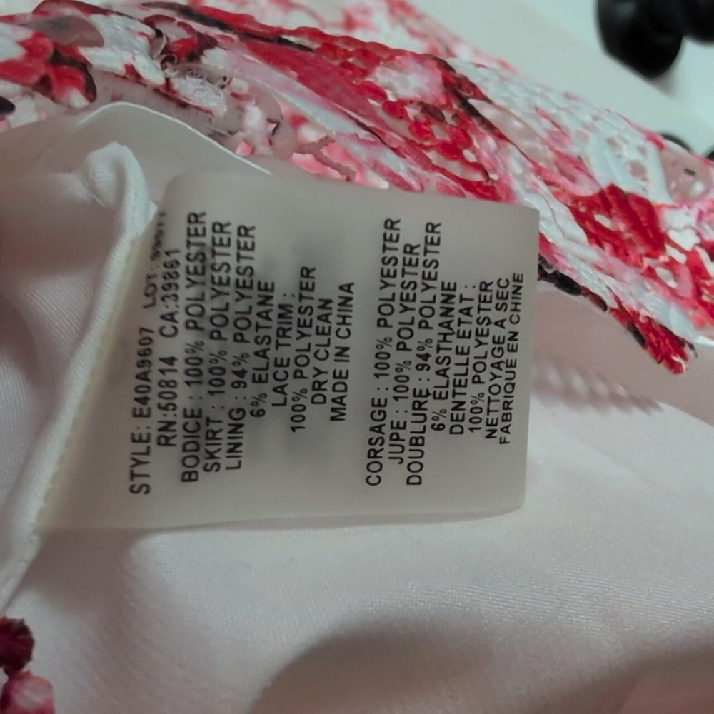 Elie Tahari Red and White Floral Lace Detail Dress NWT - Picture 10 of 10